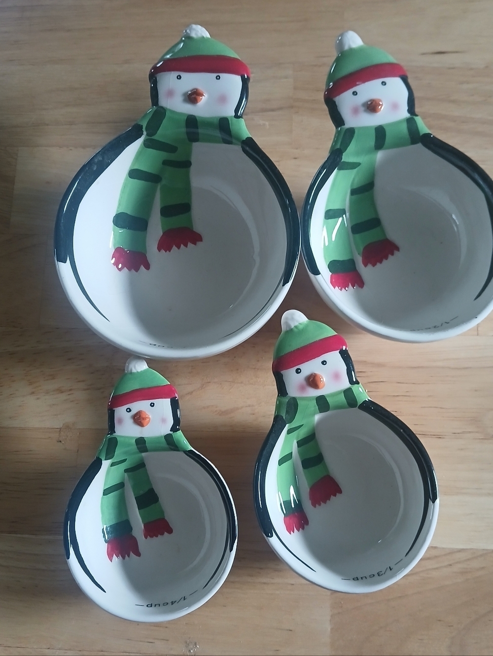 Measuring Cups Cute Penguin Snowmen Holiday Set of 4 Stack-able